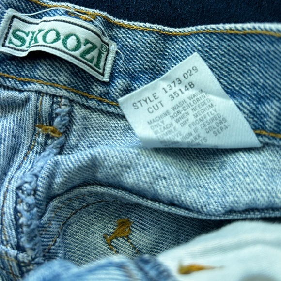 Skoozi size 5 studded mom jean shorts - Picture 4 of 4